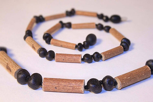 (12.5 in.) Baltic Amber & Hazelwood Teething Necklace - Unisex - CHERRY -  - The Art of Cure